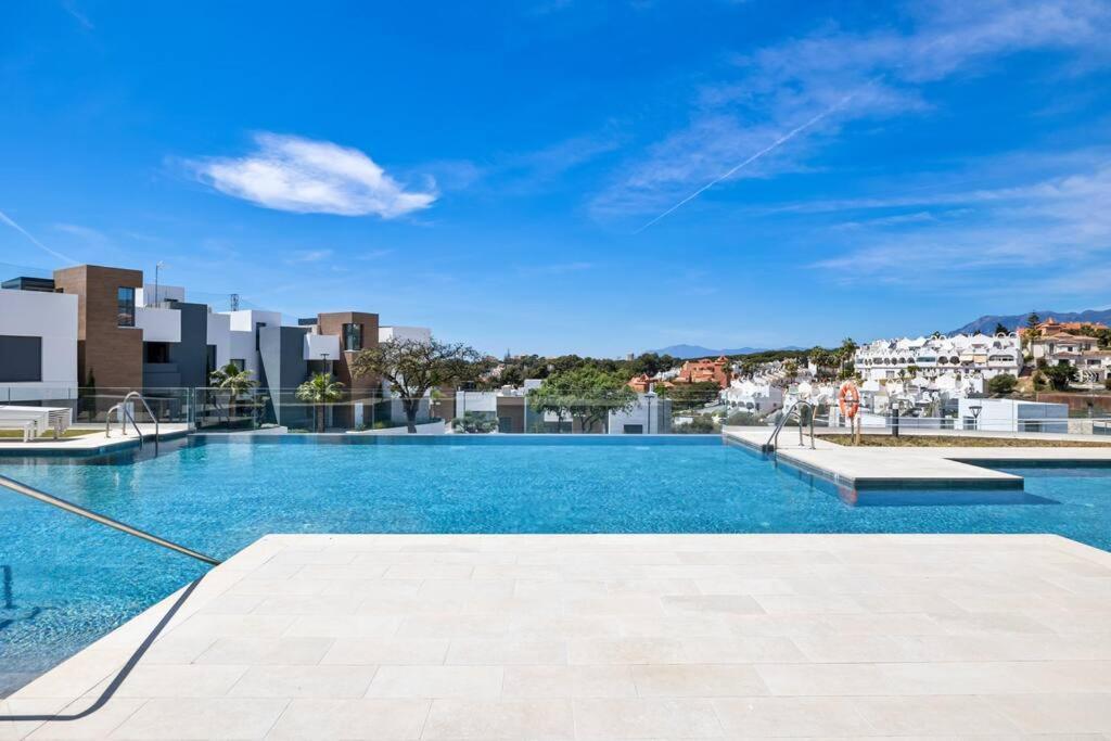 Apartamento Luxury Next To Golf Course In Marbella