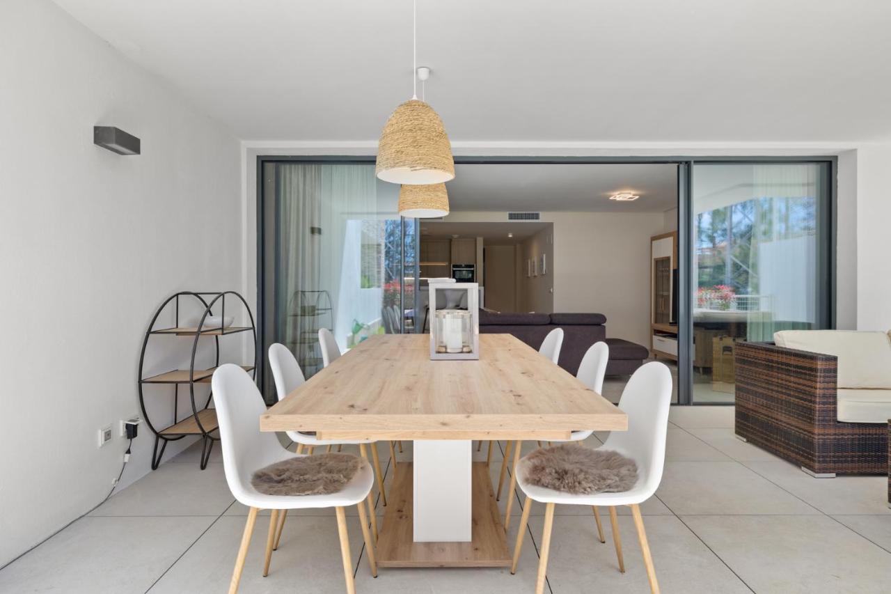 Luxury Next To Golf Course In Leilighet